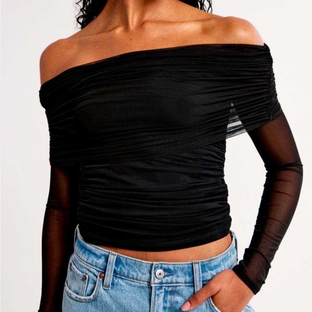 Abercrombie Long sleeve off the shoulder mesh top